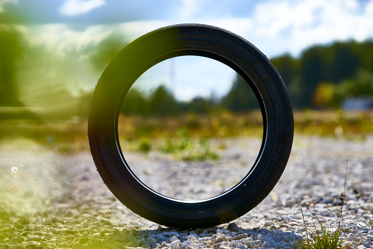 Frontier Applications | In-Situ Tracking of Material Dynamics under Strain: When Low-Field NMR Meets Tensile Testing